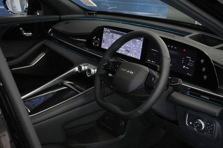 2026-Omoda-C9-15T-AWD-Phev_12