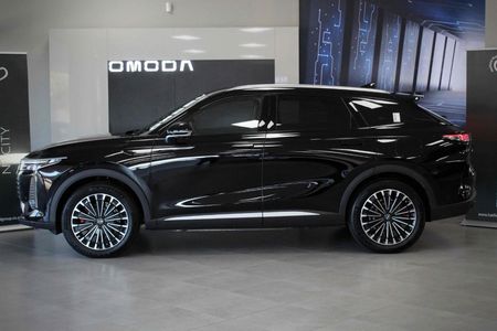 2026-Omoda-C9-15T-AWD-Phev_2