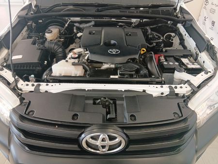 2024-Toyota-Hilux-24-GD-Single-Cab_16