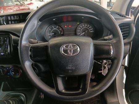 2024-Toyota-Hilux-24-GD-Single-Cab_7