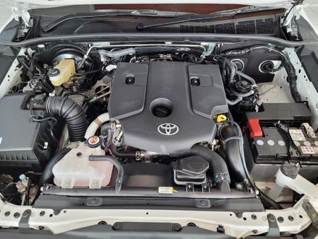 2026-Toyota-Hilux-24-GD-6-Raider-4x4-Auto-Single-Cab_19