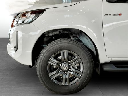 2026-Toyota-Hilux-24-GD-6-Raider-4x4-Auto-Single-Cab_5