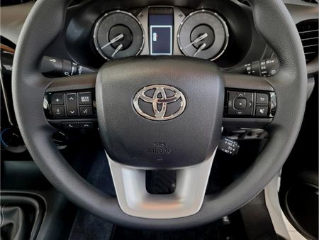 2026-Toyota-Hilux-24-GD-6-Raider-4x4-Auto-Single-Cab_8