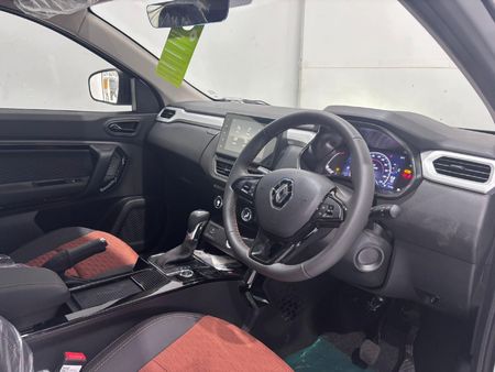 2026-Renault-Kiger-10T-Intens-Auto_18