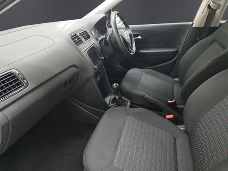 2024-Volkswagen-Polo-Vivo-14-Trendline-5-dr_14