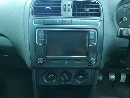 2024-Volkswagen-Polo-Vivo-14-Trendline-5-dr_17