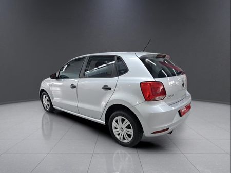 2024-Volkswagen-Polo-Vivo-14-Trendline-5-dr_4