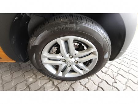 2020-Renault-Triber-10-Intens_23