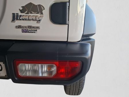 2022-Suzuki-Jimny-15-GL-Auto_11