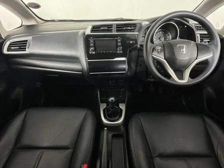 2022-Honda-WR-V-12-Comfort_1