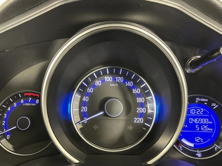 2022-Honda-WR-V-12-Comfort_2