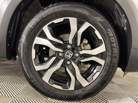 2022-Honda-WR-V-12-Comfort_5