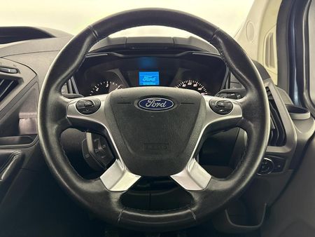 2021-Ford-Tourneo-Custom-LTD-22-TDCi-SWB-114kW_12