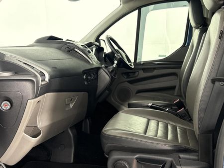 2021-Ford-Tourneo-Custom-LTD-22-TDCi-SWB-114kW_8