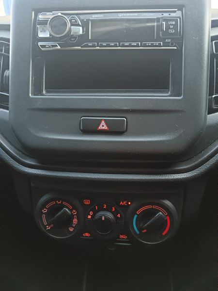 2023-Toyota-Vitz-10_11
