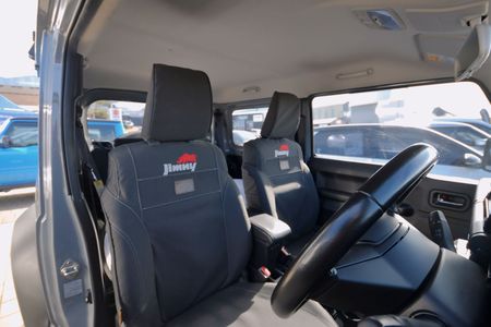 2022-Suzuki-Jimny-15-GLX_11