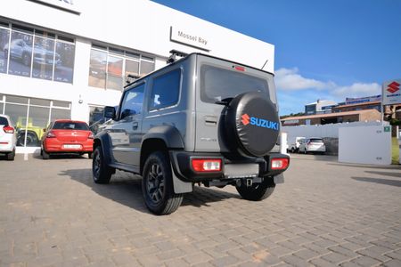 2022-Suzuki-Jimny-15-GLX_3