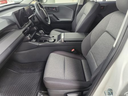 2026-Toyota-RAV4-25-GX-Hybrid-CVT-Auto-E-Four_9
