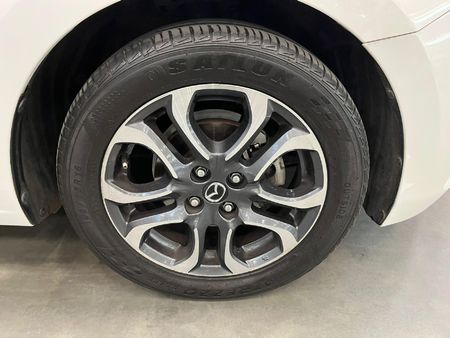 2019-Mazda-2-15-Individual-5-dr-Auto_8