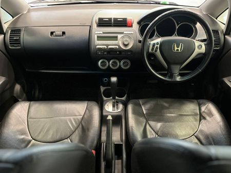 2005-Honda-Jazz-14i-DSI-Auto_9