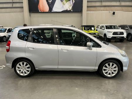 2005-Honda-Jazz-14i-DSI-Auto_1