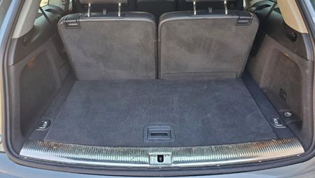 2008-Audi-Q7-42-TDI-V8-quattro-Auto_11
