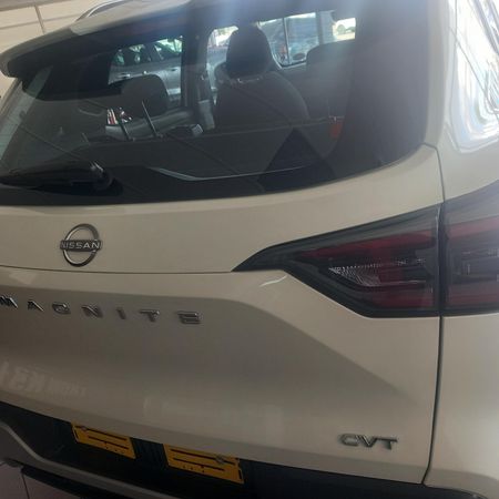 2025-Nissan-Magnite-10T-Acenta-Auto_0