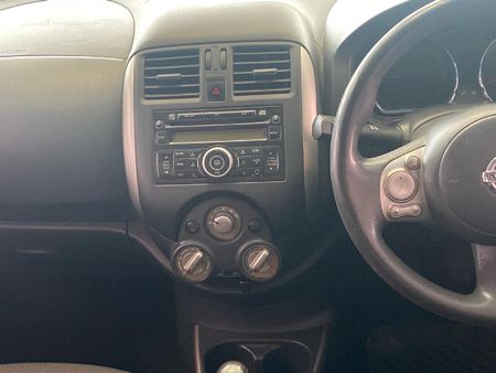 2013-Nissan-Almera-15-Acenta_12