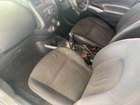 2013-Nissan-Almera-15-Acenta_20