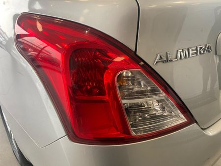 2013-Nissan-Almera-15-Acenta_29