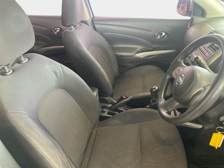 2013-Nissan-Almera-15-Acenta_8