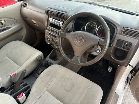2008-Toyota-Avanza-13-S_6