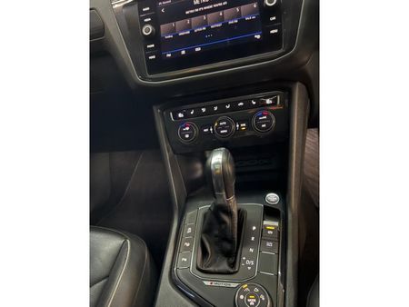 2019-Volkswagen-Tiguan-20-TSI-Highline-4Motion-Auto_4