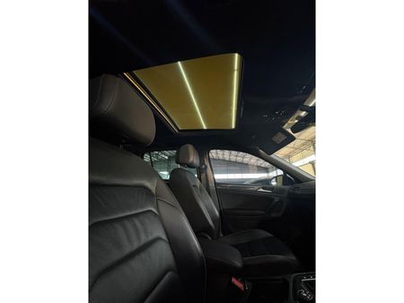 2019-Volkswagen-Tiguan-20-TSI-Highline-4Motion-Auto_7
