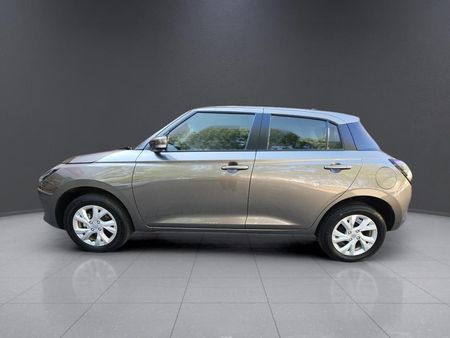 2025-Suzuki-Swift-12-GL_3