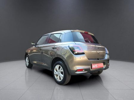 2025-Suzuki-Swift-12-GL_4