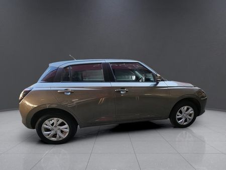 2025-Suzuki-Swift-12-GL_7