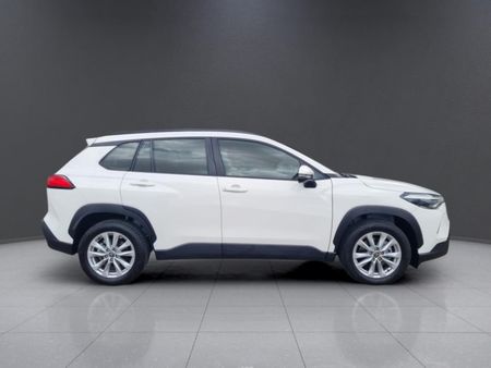 2025-Toyota-Corolla-Cross-18-XS_7