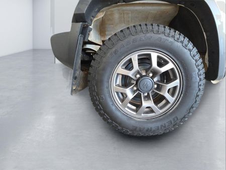 2023-Suzuki-Jimny-15-GLX_10