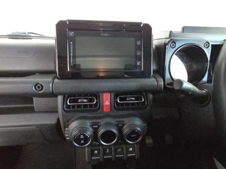 2023-Suzuki-Jimny-15-GLX_19