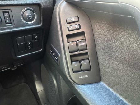 2023-Toyota-Land-Cruiser-Prado-28-GD-VX-Auto_15