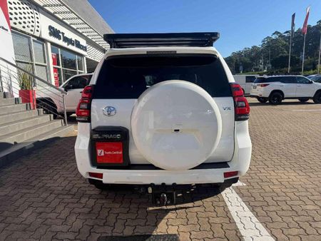 2023-Toyota-Land-Cruiser-Prado-28-GD-VX-Auto_5