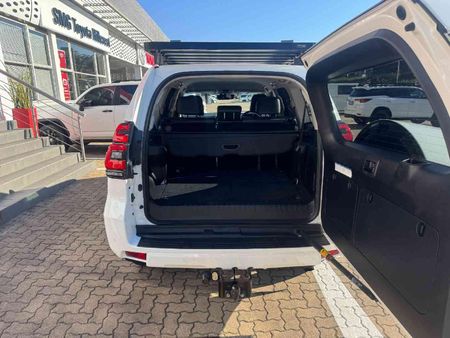 2023-Toyota-Land-Cruiser-Prado-28-GD-VX-Auto_6