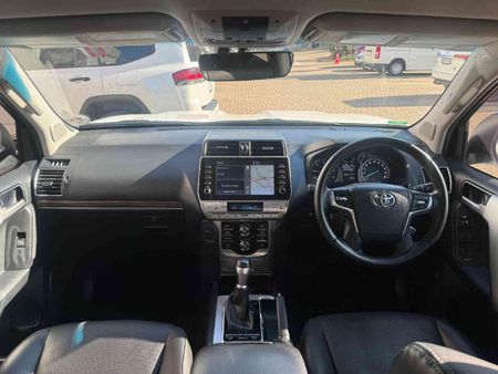 2023-Toyota-Land-Cruiser-Prado-28-GD-VX-Auto_7