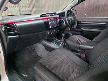 2018-Toyota-Hilux-24-GD-6-SRX-4x4-Single-Cab_14