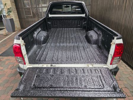 2018-Toyota-Hilux-24-GD-6-SRX-4x4-Single-Cab_15