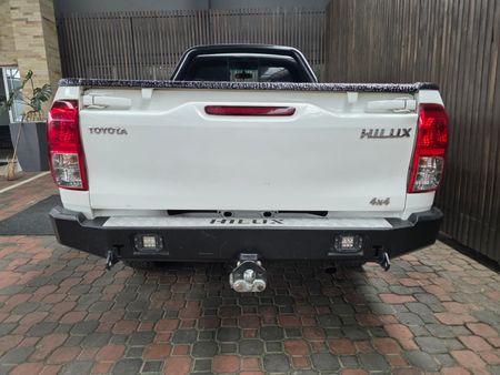 2018-Toyota-Hilux-24-GD-6-SRX-4x4-Single-Cab_8