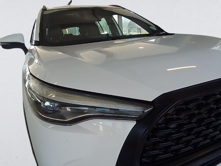 2024-Toyota-Corolla-Cross-18-XS_14