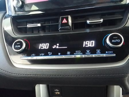 2024-Toyota-Corolla-Cross-18-XS_20