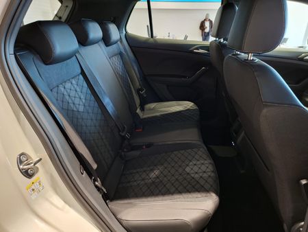 2026-Volkswagen-T-Cross-10-TSI-R-Line-Auto_12